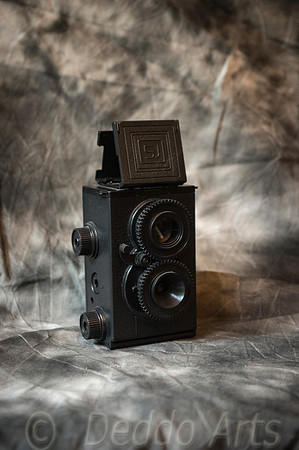 Plastic Twin-Lens Reflex